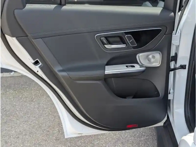 Mercedes Glc 300 de 4matic — photo 20