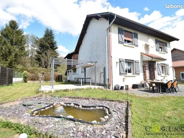 Maison 8 pièces 102 m²
