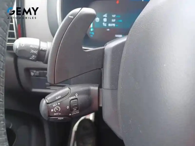 Citroën C5 Aircross hybride rechargeable 225 e-eat8 — photo 17