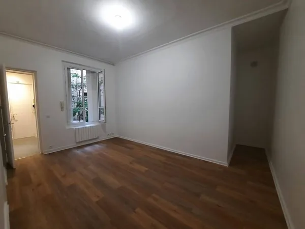 Studio 1 pièce 31 m²