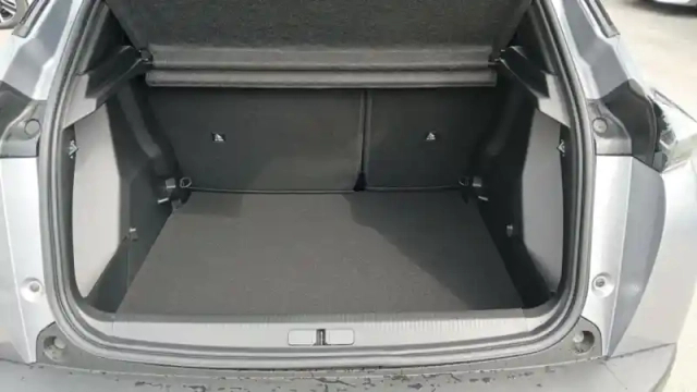 Peugeot 2008 hybrid 110 e-dcs6 — photo 9