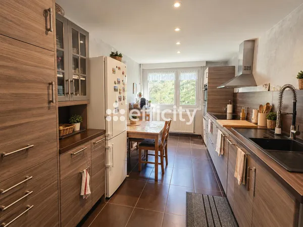 Appartement 4 pièces 98 m²