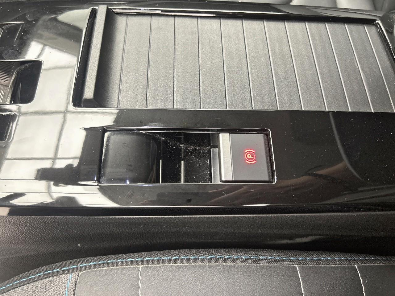 Citroën C4 bluehdi 130 s&s eat8 shine — photo 18