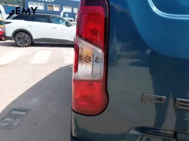 Peugeot Partner fgn diesel 130 ch m manuelle — photo 20
