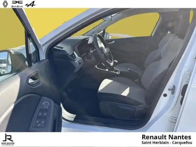 Renault Clio 1.0 tce 90ch evolution — photo 5
