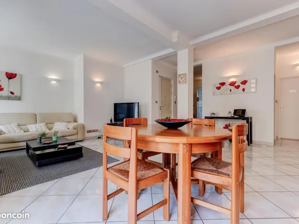 Appartement 3 pièces 81 m²