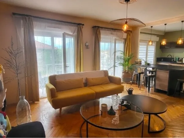 Maison à vendre 7 pièces MONTREJEAU (31)