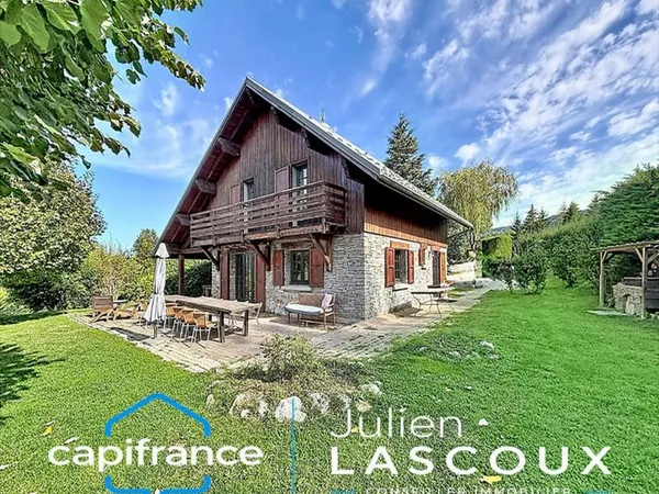VILLARD-DE-LANS - Chalet familial, vue dégagée et grand terrain