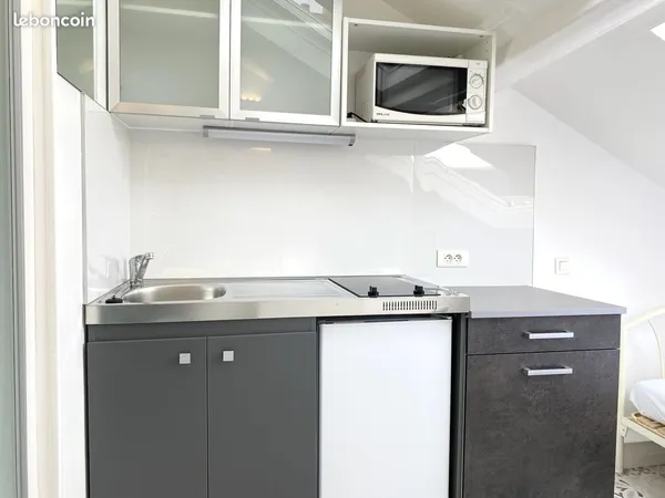 Studio meublé plein centre Epernay