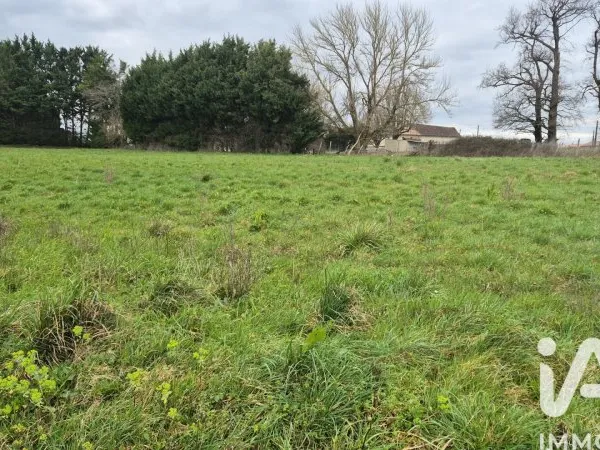 Terrain 1100 m²