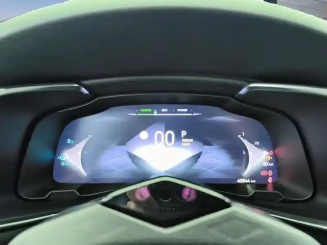 Ds Ds 7 hybride rechargeable e-tense 360 eat8 4x4 la premiere — photo 21