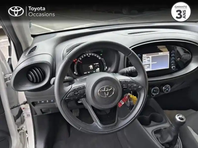 Toyota Aygo X 1.0 vvt-i 72ch dynamic — photo 9