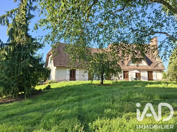 Maison 7 pièces 218 m²