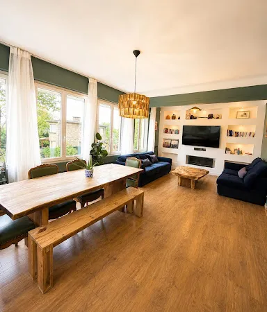 Maison 8 pièces 200 m²