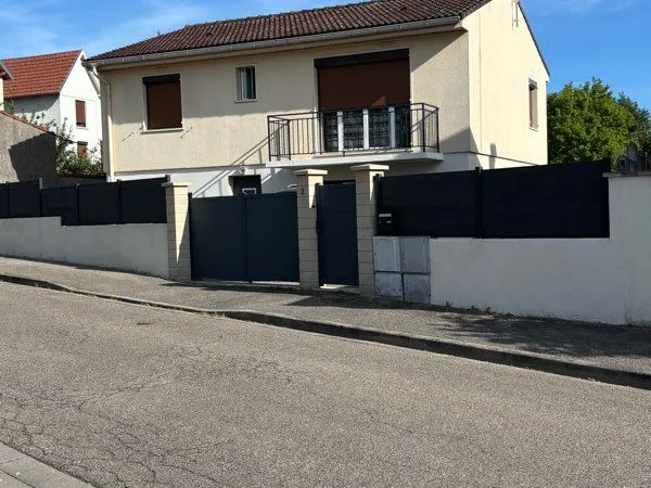 Maison familiale 90 m² avec jardin et balcon