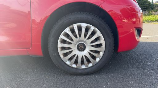 Toyota Yaris 1.0 VVT-i 69 - Confort Pack – 2011 – 83603 km – Essence – Boîte Manuelle — photo 18