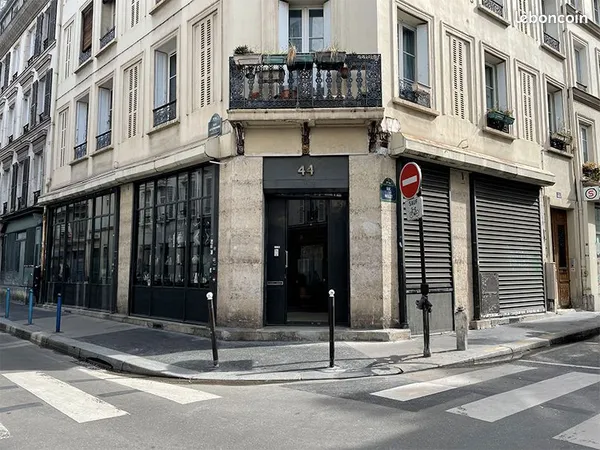 Boutique / Bureau/Atelier 30 m² - Batignolles - Pignon sur rue