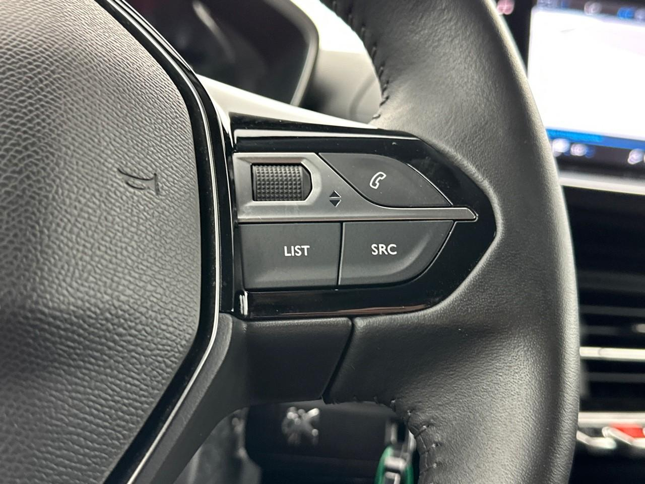 Peugeot 208 puretech 100 s&s bvm6 allure — photo 19