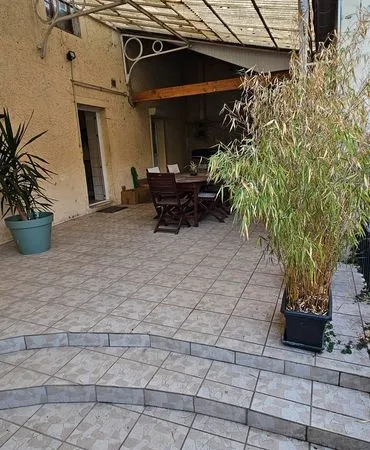 A louer à GENLIS Maison mitoyenne T3/4