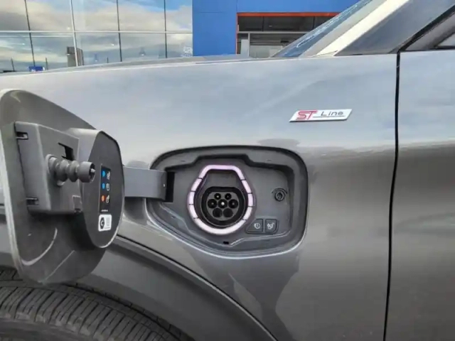 Ford Explorer 3.0 ecoboost 457ch parallel phev st-line i-awd bva10 7 places — photo 3