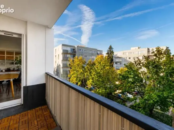 T4 de 88 m² - bureau - aucuns travaux - ravalement voté
