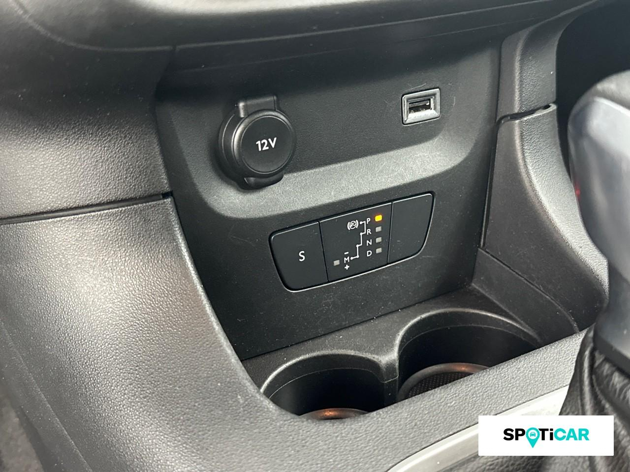 Citroën C3 1.2 puretech 110ch s&s shine eat6 — photo 19