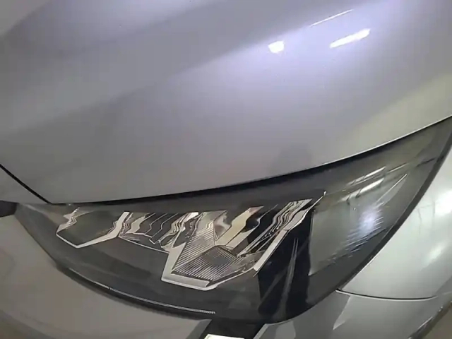 Peugeot 208 bluehdi 100 s&amp;s bvm6 — photo 16