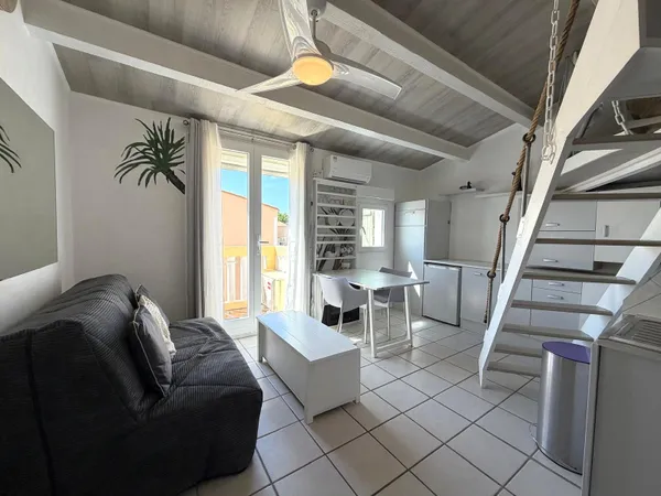 Le Barcarès Location à l'année meublée Studio mezzanine libre imméditatement !