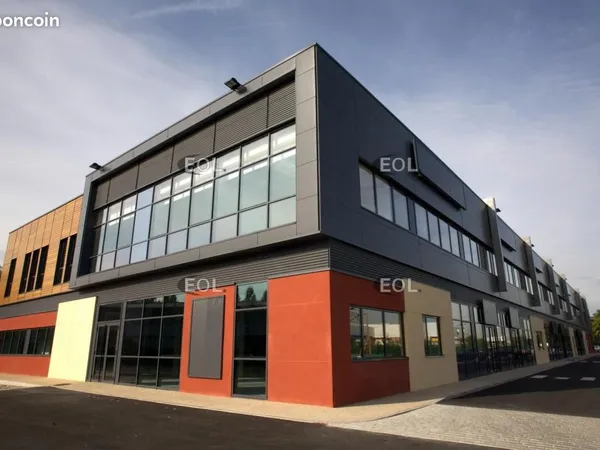 Local d'activité 1 236 m²
