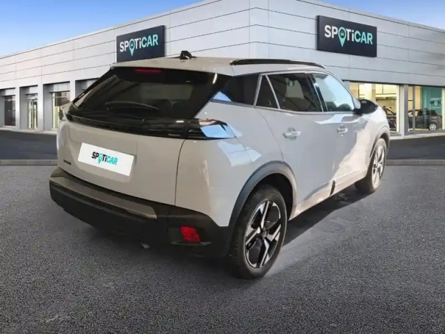 Peugeot 2008 turbo 100 ch bvm6 allure — photo 2