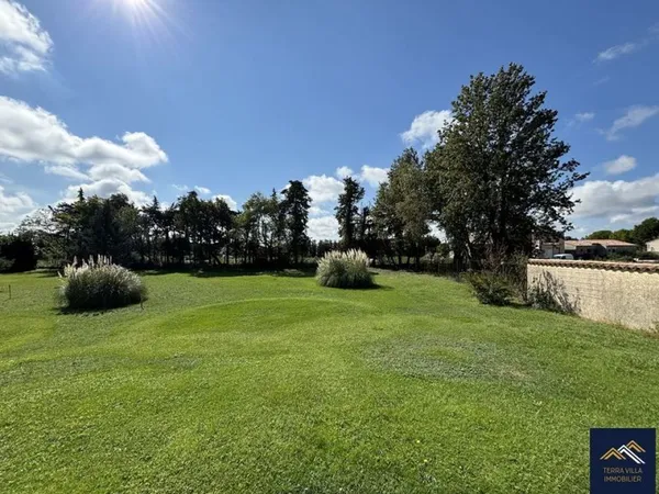 Terrain - 751m ²