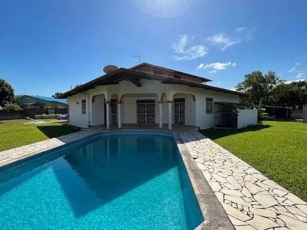 Maison 6 pièces 140 m²