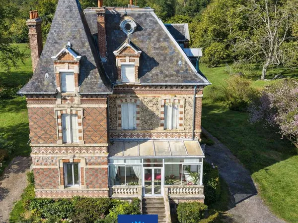Maison 12 pièces 297 m²