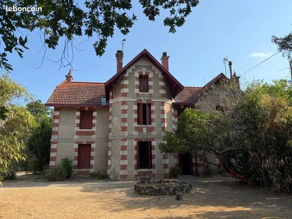 La Teste-de-Buch, Demeure de caractère 1870 sur 9200 m² classés zone naturelle, accès direct au Bass