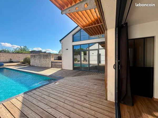 Maison 5 pièces 212 m²