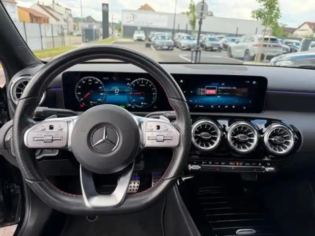 Mercedes Classe A 250 e berline amg line — photo 37
