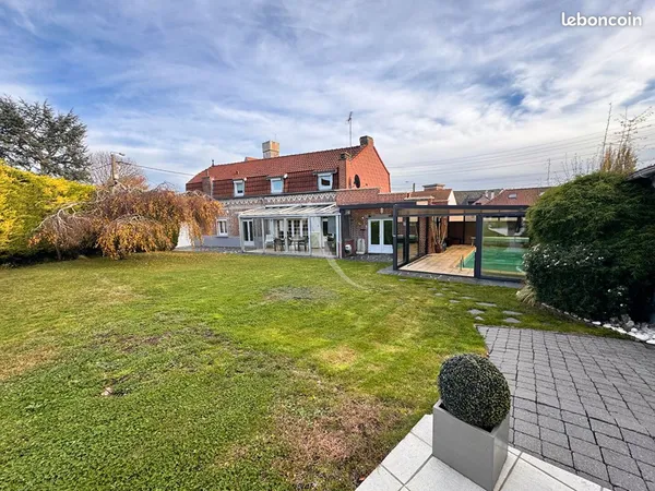 Maison 8 pièces 153 m²