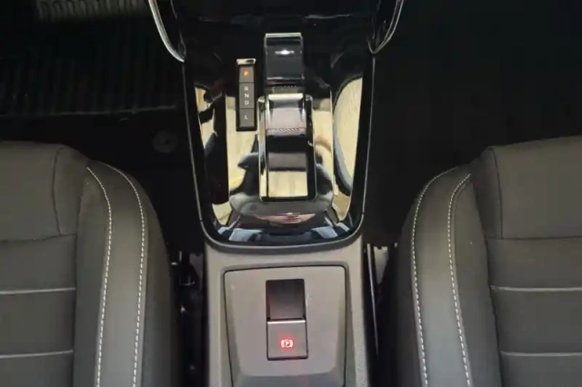 Citroën C3 hybride 110 ch e-dcs6 — photo 15