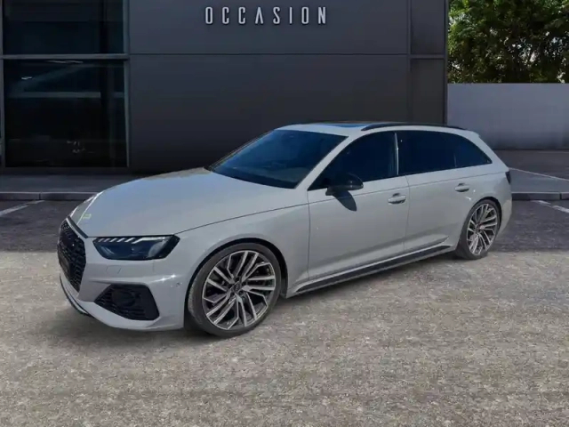 Audi A4 rs4 avant v6 2.9 tfsi 450 ch tiptronic 8 quattro