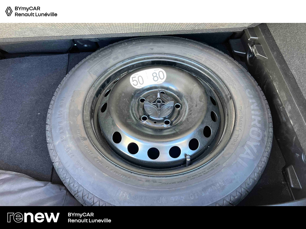 Renault Captur E-Tech 145 - 21 — photo 15