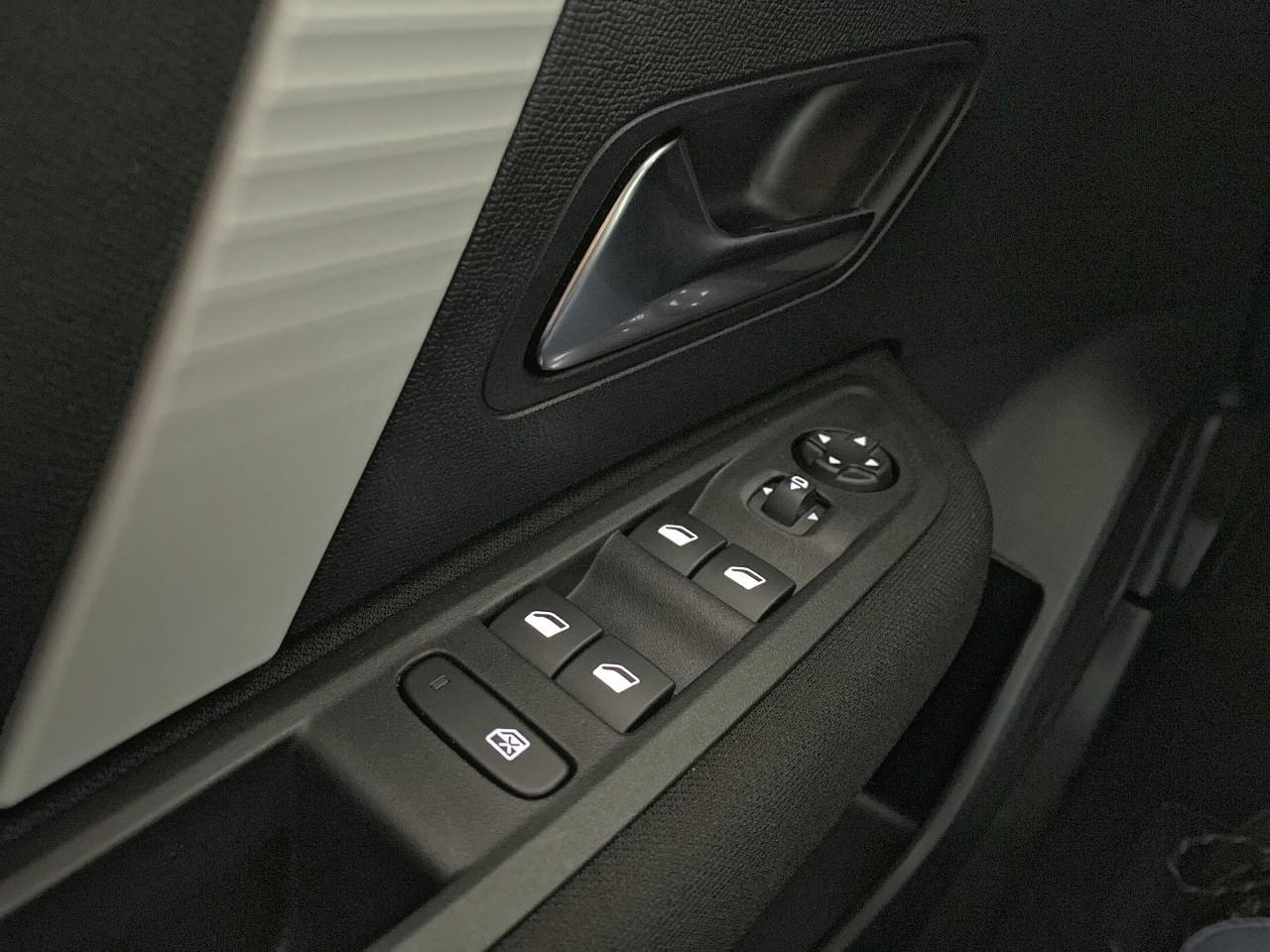 Citroën C4 hybride 136 e-dcs6 plus — photo 20