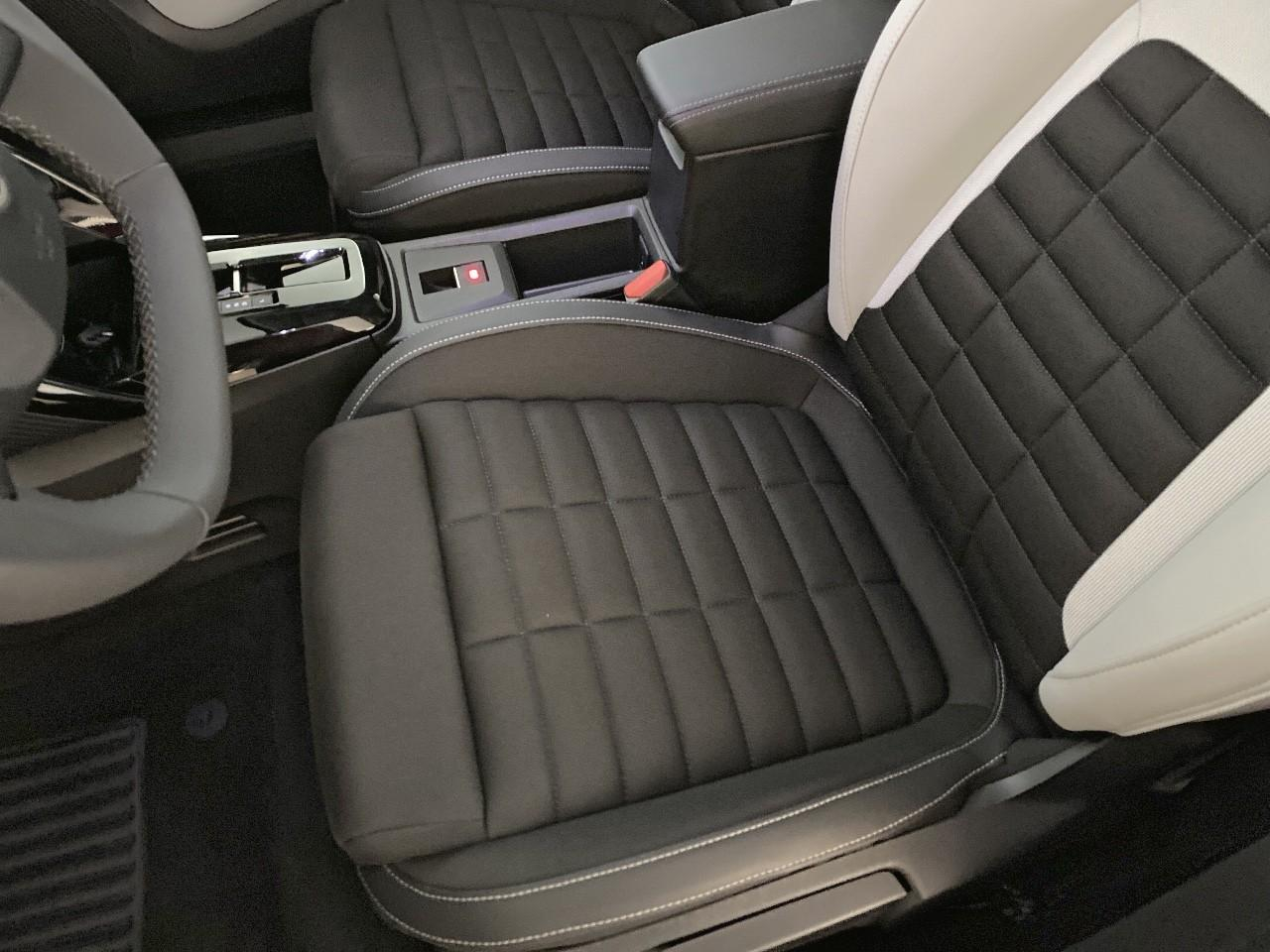 Citroën C3 Aircross hybride 145 ch aut max — photo 9