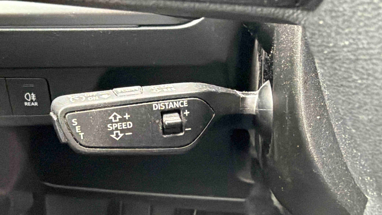 Audi Q4 e-tron 40 204 ch 82 kWh — photo 35