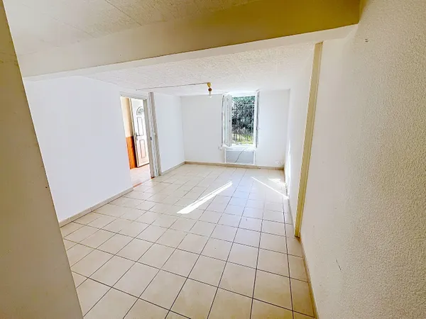 GRAND T2 EN RDC AVEC JARDIN, DÉPENDANCE ET EXPOSITION SUD ? SANS CHARGE, QUARTIER CALME À PAMIERS