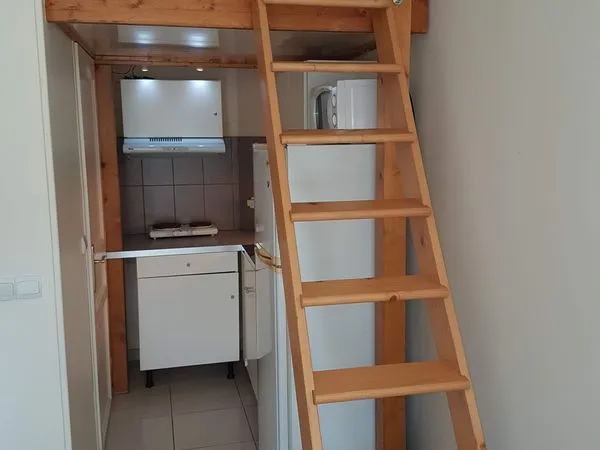 Particulier loue studio meublé proche Part-Dieu