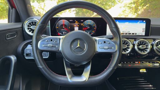 Mercedes Classe A 200 163 7G-DCT - Amg Line Edition – 2018 – 102883 km – Essence – Boîte Automatique — photo 37