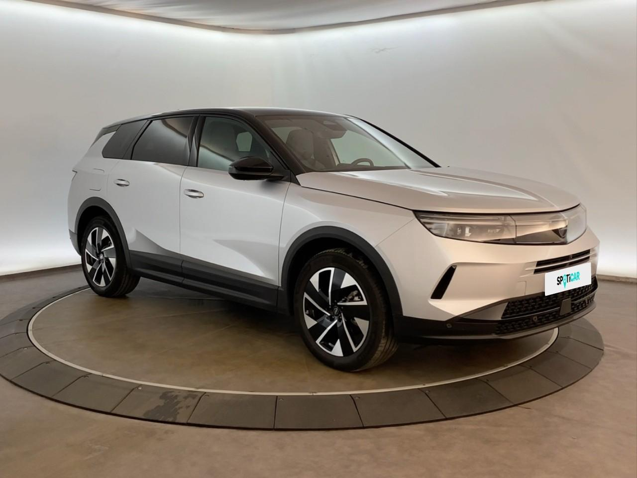 Opel Grandland 1.2 turbo hybrid 136 ch e-dct6 gs — photo 3