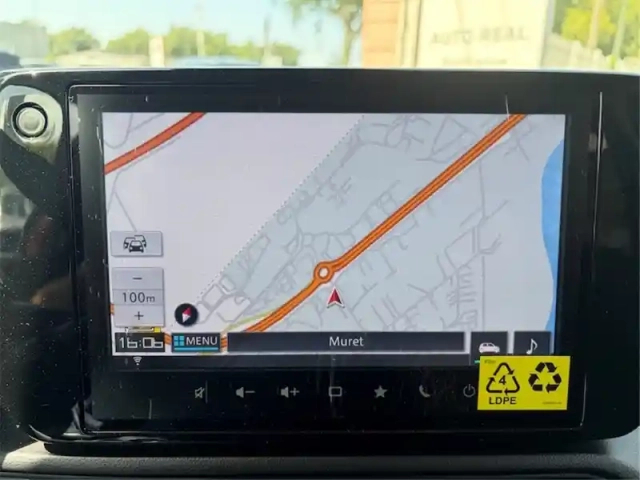 Suzuki Swift 1.2 dualjet hybrid auto — photo 11