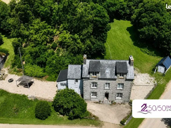 Propriété 8 pièces 200 m²