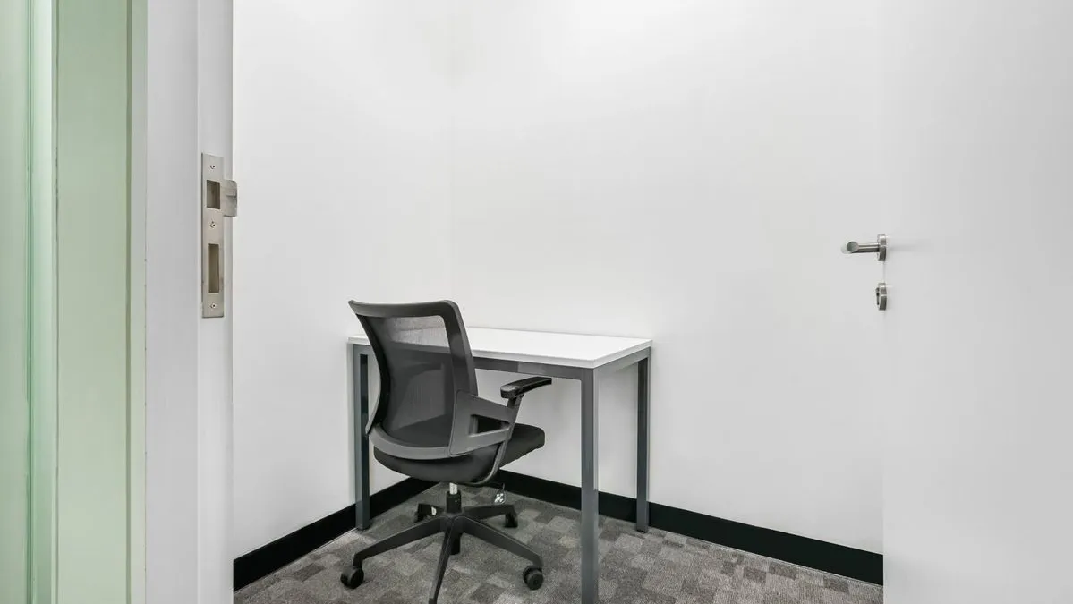 Photo 8